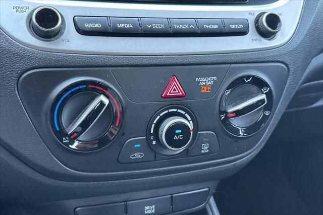 2022 Hyundai Accent SE