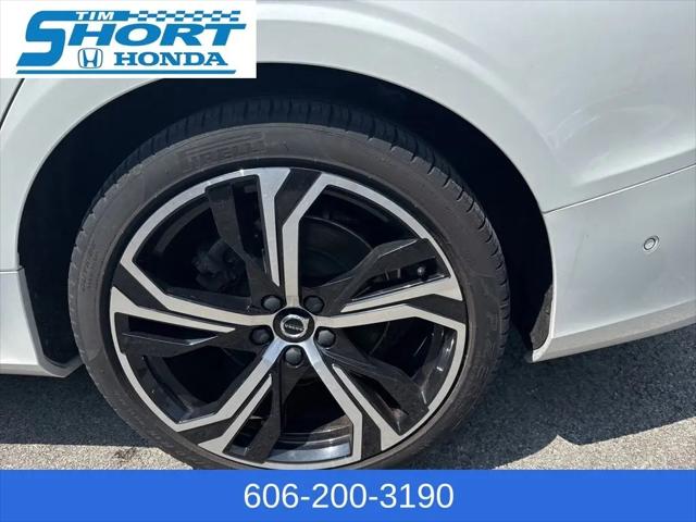 2024 Volvo S60 B5 Plus Dark Theme