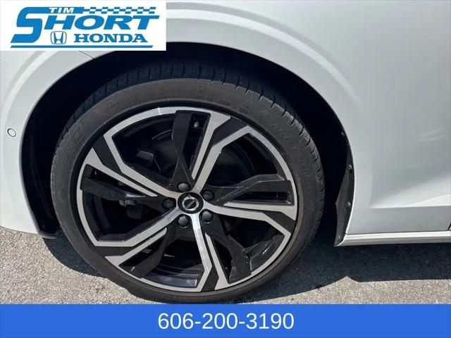 2024 Volvo S60 B5 Plus Dark Theme