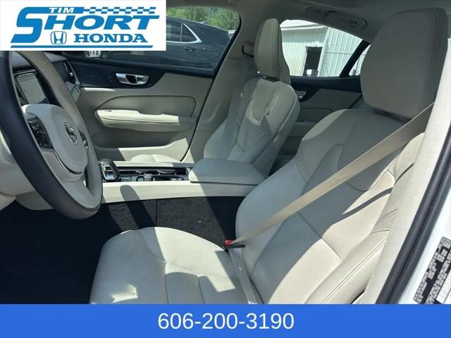 2024 Volvo S60 B5 Plus Dark Theme
