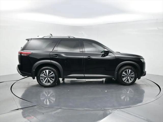 2024 Nissan Pathfinder SL FWD