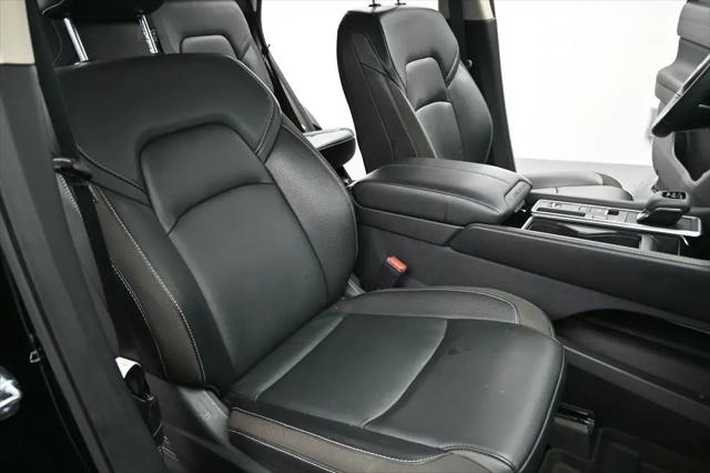 2024 Nissan Pathfinder SL FWD