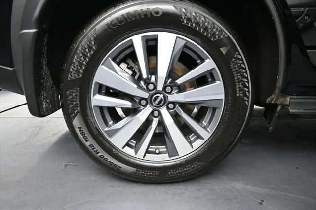 2024 Nissan Pathfinder SL FWD