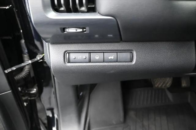 2024 Nissan Pathfinder SL FWD
