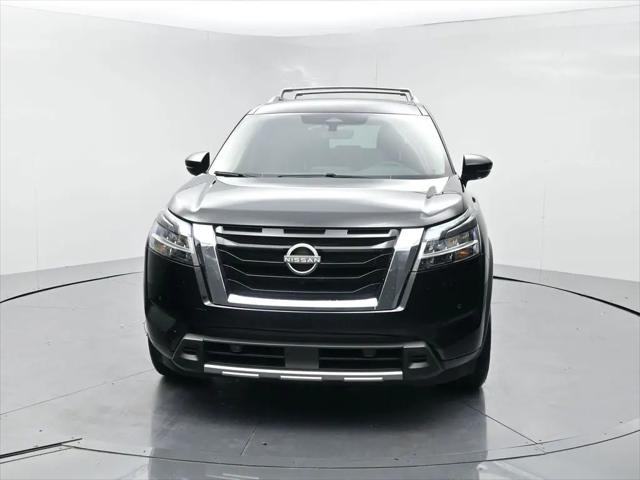 2024 Nissan Pathfinder SL FWD