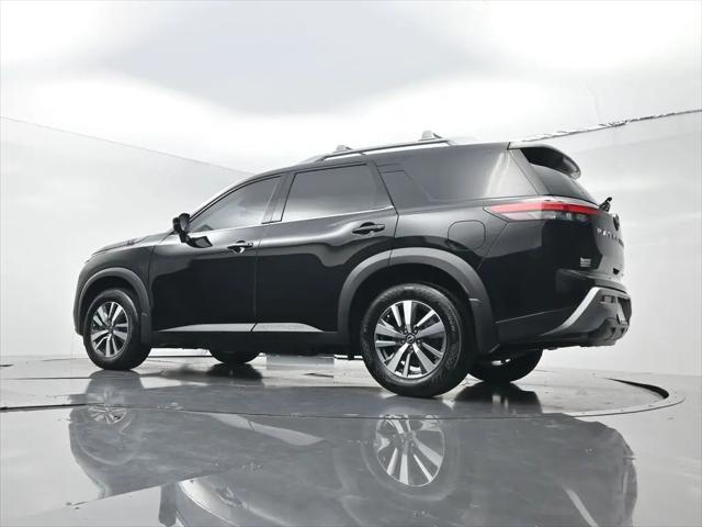 2024 Nissan Pathfinder SL FWD