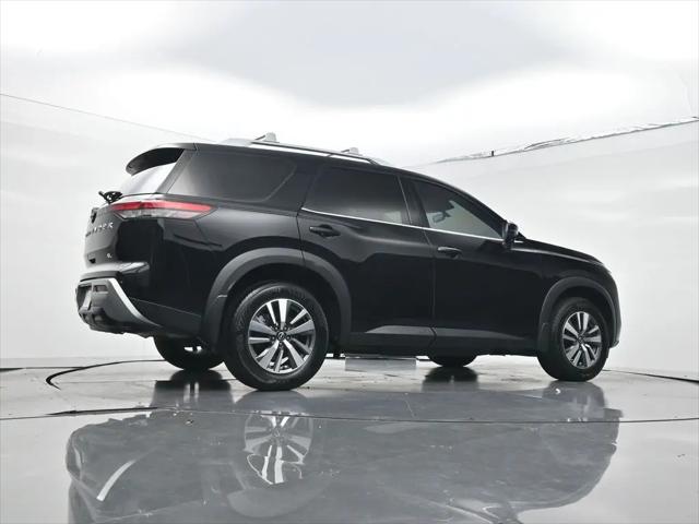 2024 Nissan Pathfinder SL FWD