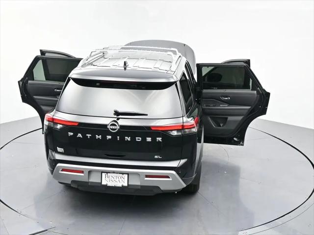 2024 Nissan Pathfinder SL FWD