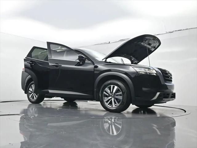 2024 Nissan Pathfinder SL FWD