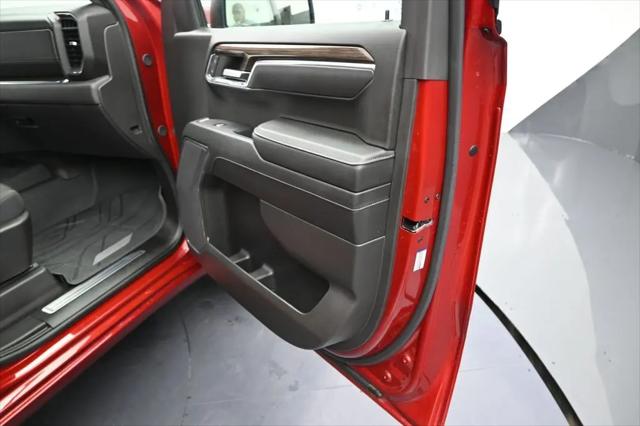 2024 Chevrolet Silverado 1500 2WD Crew Cab Short Bed LT
