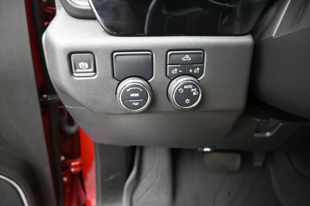 2024 Chevrolet Silverado 1500 2WD Crew Cab Short Bed LT