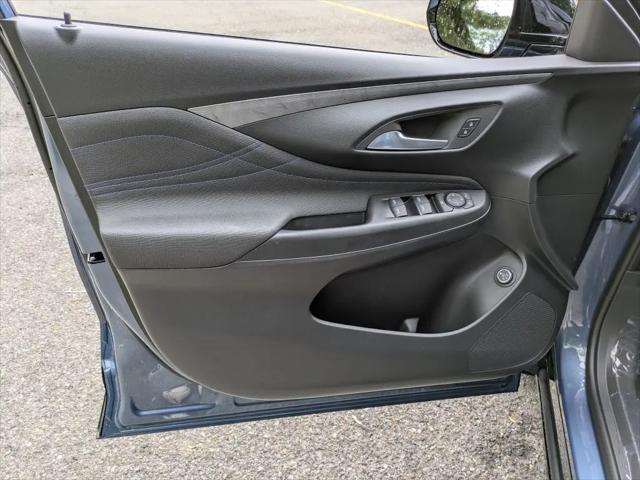 2026 Buick NV Sport Touring FWD