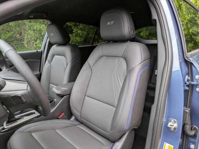 2026 Buick NV Sport Touring FWD