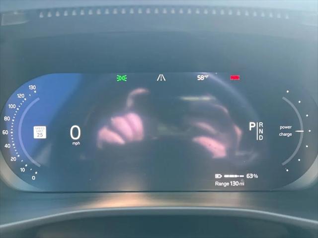 2021 Volvo XC40 Recharge Pure Electric P8