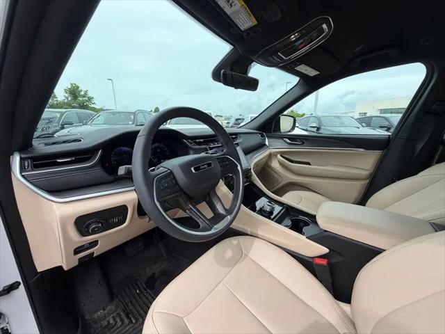 2025 Jeep Grand Cherokee Limited 4x2