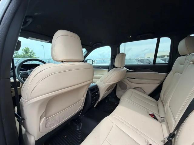 2025 Jeep Grand Cherokee Limited 4x2