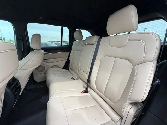 2025 Jeep Grand Cherokee Limited 4x2