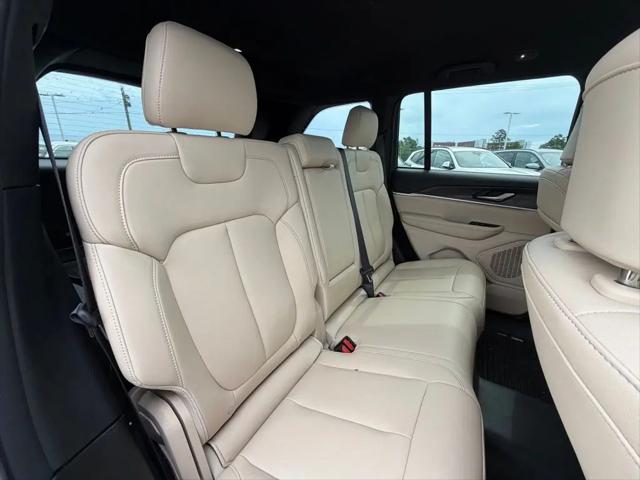 2025 Jeep Grand Cherokee Limited 4x2