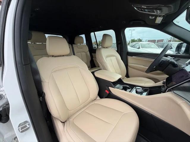 2025 Jeep Grand Cherokee Limited 4x2