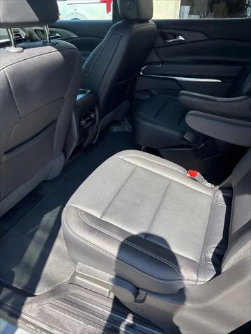 2026 Chevrolet Traverse AWD LT