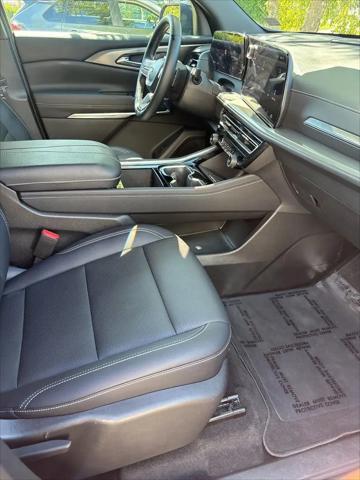 2026 Chevrolet Traverse AWD LT