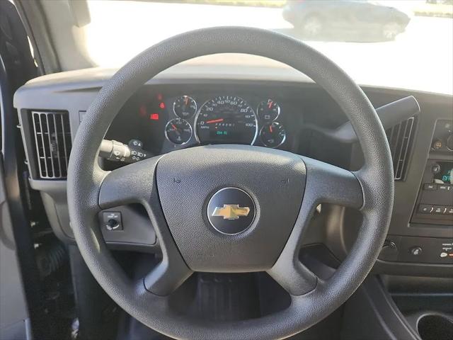 2025 Chevrolet Express Cargo Van RWD 2500 Regular Wheelbase WT