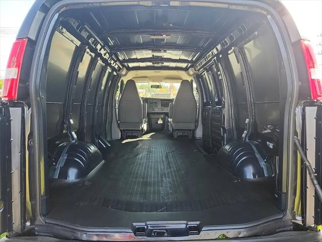 2025 Chevrolet Express Cargo Van RWD 2500 Regular Wheelbase WT