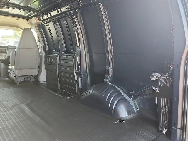 2025 Chevrolet Express Cargo Van RWD 2500 Regular Wheelbase WT