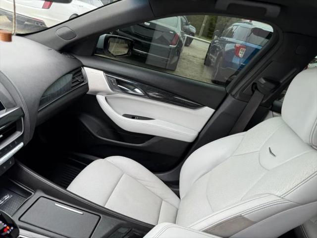 2022 Cadillac CT5 Premium Luxury