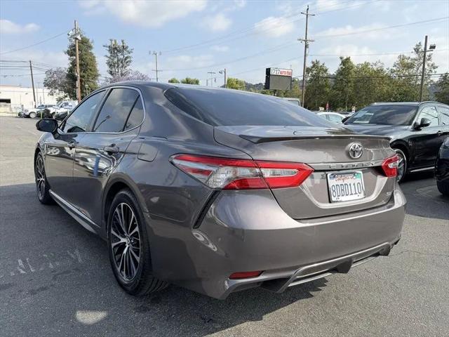 2018 Toyota Camry SE