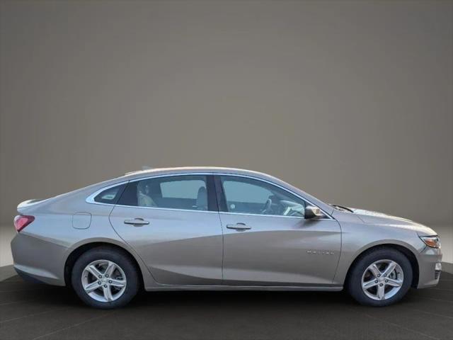 2022 Chevrolet Malibu FWD LT