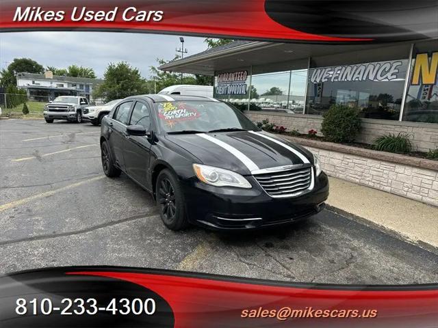 2013 Chrysler 200 Touring