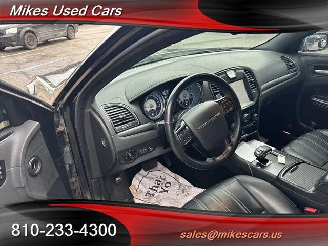 2012 Chrysler 300 S V6