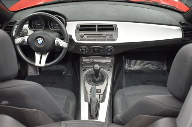 2004 BMW Z4 2.5i