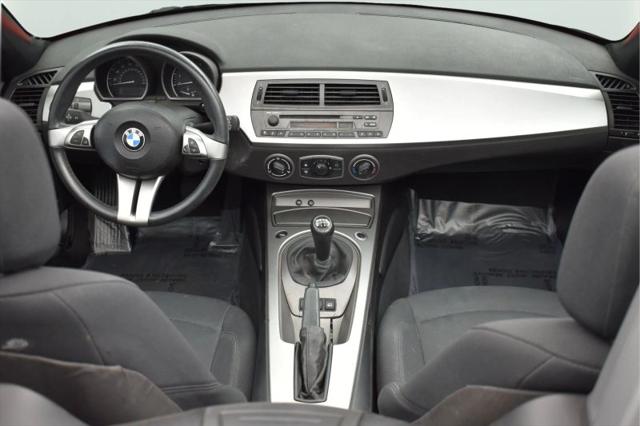 2004 BMW Z4 2.5i