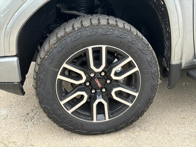 2026 GMC Sierra 1500 Crew Cab, Short Bed, AT4, 4WD