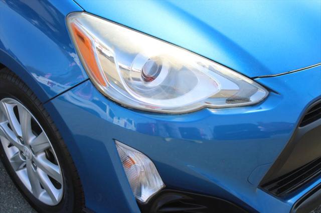 2017 Toyota Prius c Two