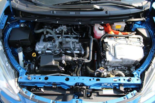 2017 Toyota Prius c Two