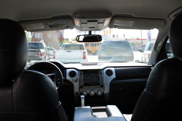 2014 Toyota Tundra SR5 5.7L V8