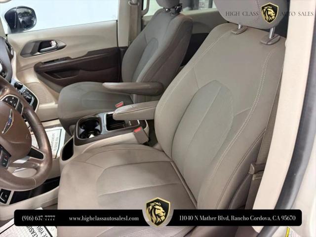 2017 Chrysler Pacifica Touring