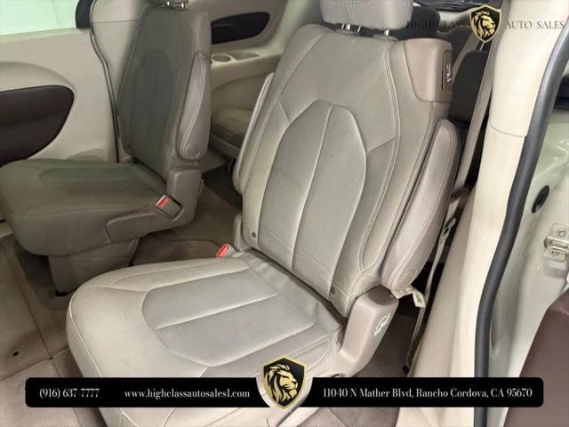 2017 Chrysler Pacifica Touring