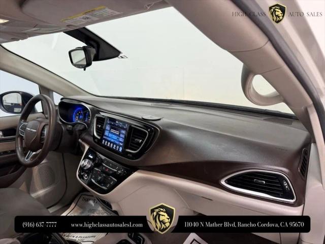 2017 Chrysler Pacifica Touring