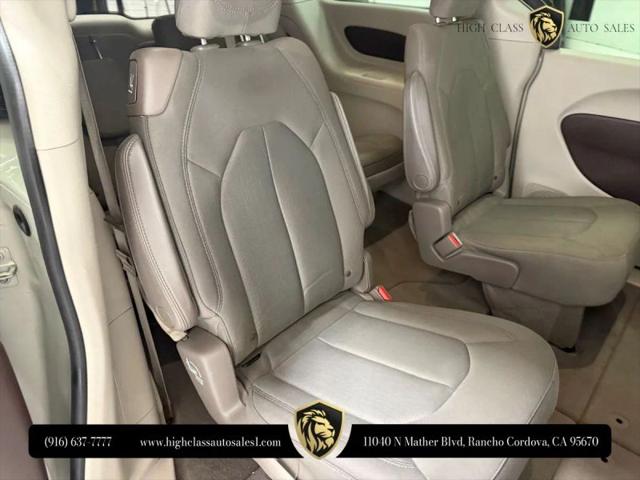 2017 Chrysler Pacifica Touring