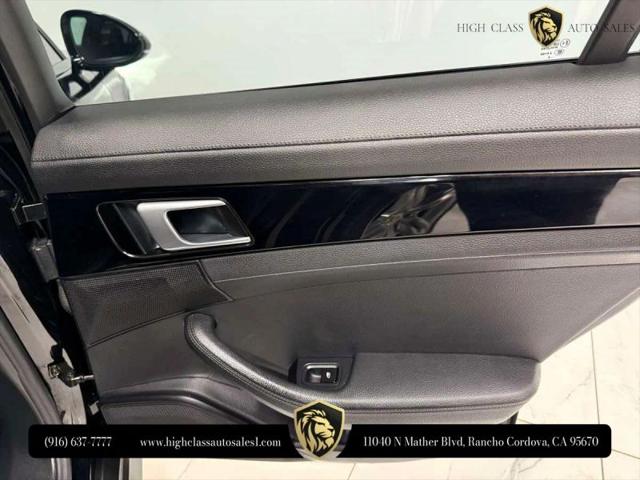 2018 Porsche Panamera Base