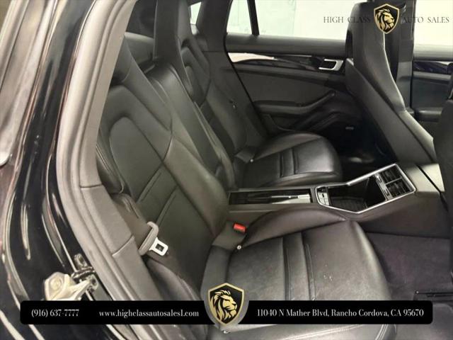 2018 Porsche Panamera Base