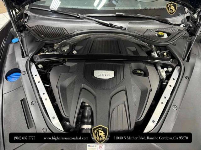 2018 Porsche Panamera Base