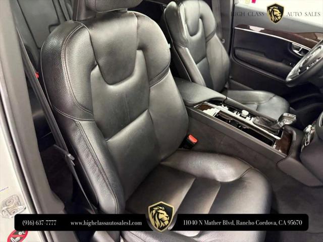 2016 Volvo XC90 T6 Momentum