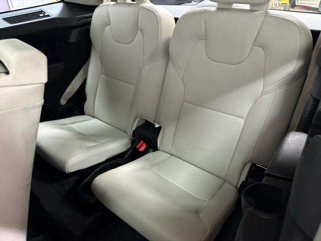 2018 Volvo XC90 T5 Momentum