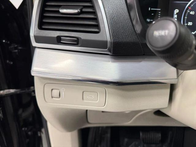 2018 Volvo XC90 T5 Momentum