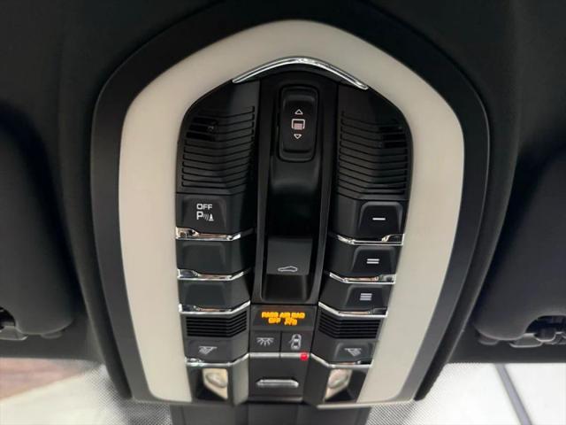 2012 Porsche Cayenne S